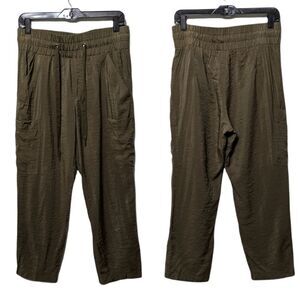 Urban Outfitters BDG Rayon Army Green Cargo Crop Pants M